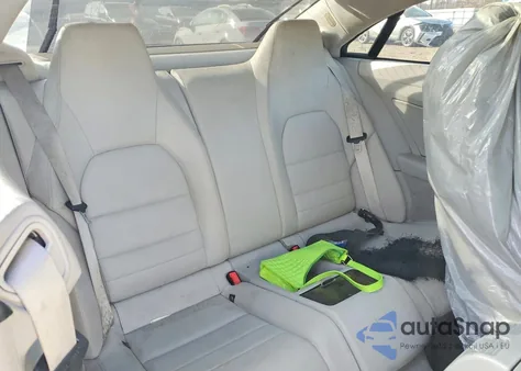 2012 Mercedes-Benz E 350 z USA, uszkodzony, nr VIN WDDKJ5KB4CF132980